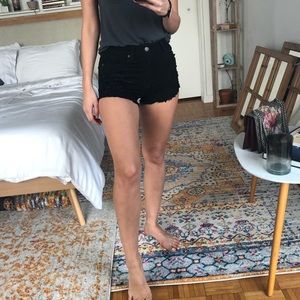 CARMAR DESTROYED SHORTS SZ 25